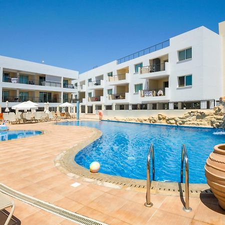 Seabreeze Apartment 200M Away From The Sea Paralímni Eksteriør bilde