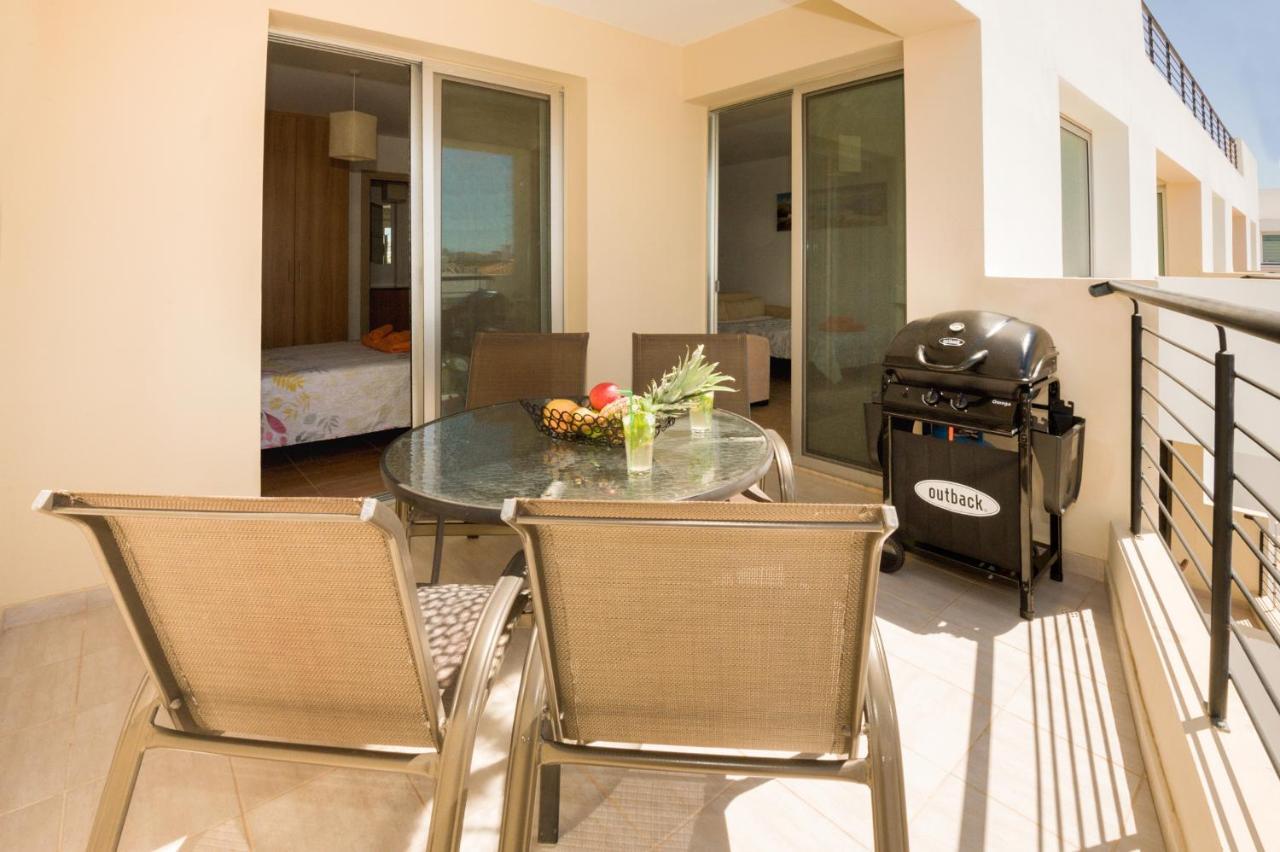 Seabreeze Apartment 200M Away From The Sea Paralímni Eksteriør bilde