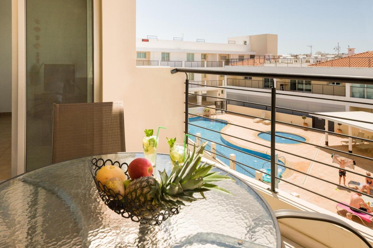 Seabreeze Apartment 200M Away From The Sea Paralímni Eksteriør bilde